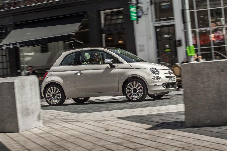  Fiat 500 Collezione (312) 2018 года  (UK) (фото 31 из 40)